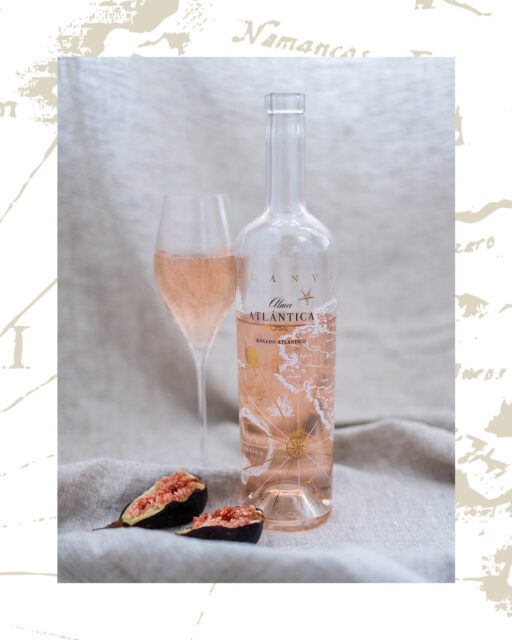 Los primeros planes al sol piden ir de la mano de un vinito rosé. 🩷🥂